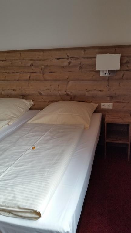 Hotel Alte Krone Tuebingen Bilik gambar