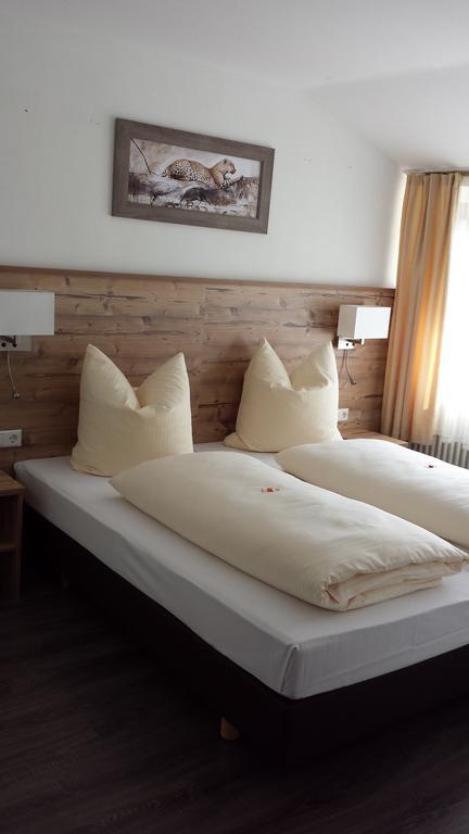 Hotel Alte Krone Tuebingen Bilik gambar