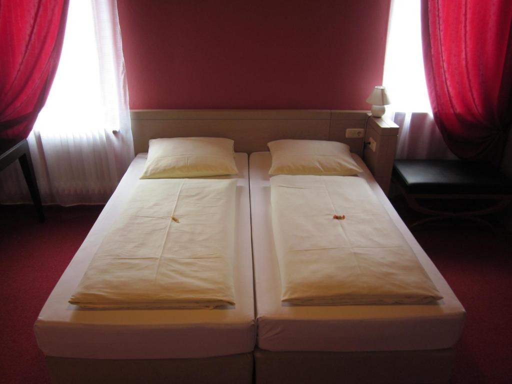 Hotel Alte Krone Tuebingen Bilik gambar